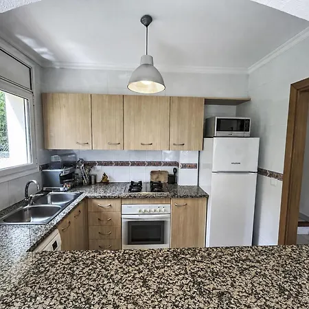 El Jardinet By Interhome Apartman